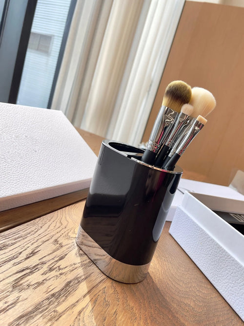 Beauty D Series Four Piece Makeup Brush Exquisite Useful Brushes Handy Timely Daily Use Attractive Gifting Super Eye Catching